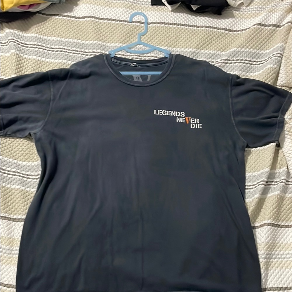 VLONE Legends Never Die Black Short Sleeve Tee Classic Style